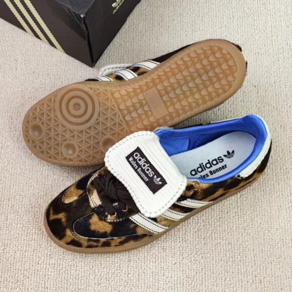 Adidas Samba x Wales Bonner Low Silver Metallic Sneakers - Picture 1 of 6